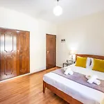 Royal Sandals By Algarve Vacation *