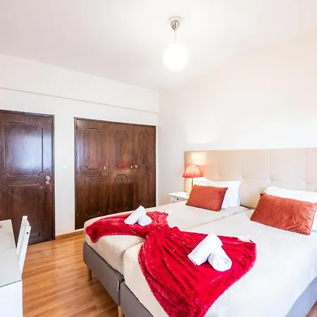 Royal Sandals By Algarve Vacation