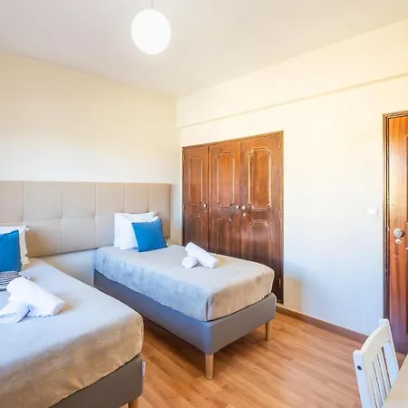 Willa Royal Sandals By Algarve Vacation